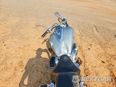 Zdjęcie 6 z 9 samochodu: 2006 HONDA VTX1300 C VIN:1HFSC55036A212812 - miniatura