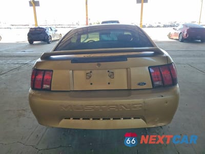 Zdjęcie 6 z 12 samochodu: 2000 FORD MUSTANG VIN:1FAFP4046YF208821 - miniatura