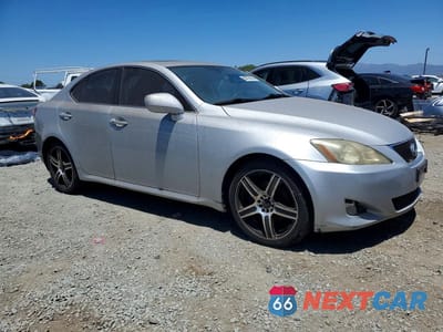 Czwarte zdjęcie samochodu z boku: 2006 LEXUS IS 250 VIN:JTHBK262465025436 - miniatura