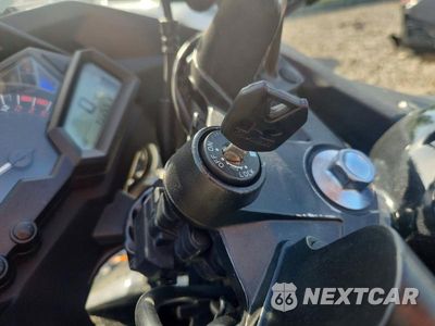 Zdjęcie 8 z 9 samochodu: 2013 KAWASAKI EX300 A VIN:JKAEX8A15DDA13393 - miniatura