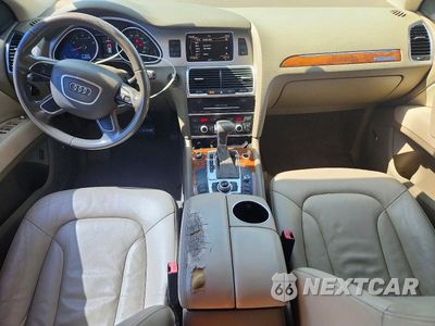 Zdjęcie 8 z 13 samochodu: 2013 AUDI Q7 PREMIUM PLUS VIN:WA1LGAFE5DD015085 - miniatura