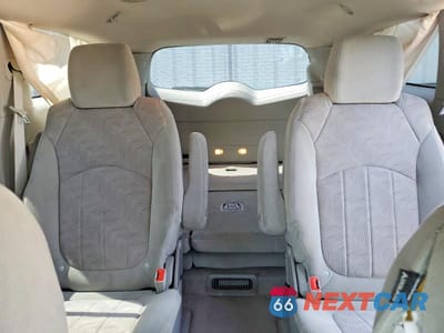 Zdjęcie 10 z 13 samochodu: 2015 BUICK ENCLAVE VIN:5GAKRAKD8FJ384912 - miniatura