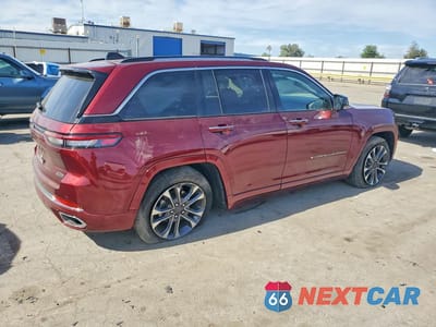 Trzecie zdjęcie samochodu z tyłu: 2024 JEEP GRAND CHEROKEE OVERLAND VIN:1C4RJHDG3RC680529 - miniatura