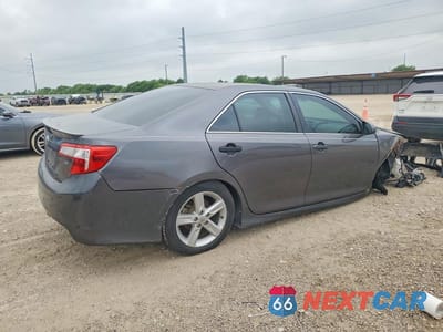 Trzecie zdjęcie samochodu z tyłu: 2013 TOYOTA CAMRY SE VIN:4T1BF1FK0DU295732 - miniatura