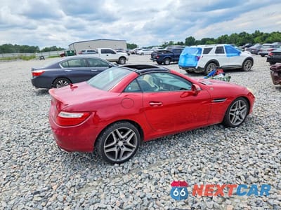 Trzecie zdjęcie samochodu z tyłu: 2015 MERCEDES-BENZ SLK 250 VIN:WDDPK4HA6FF104601 - miniatura