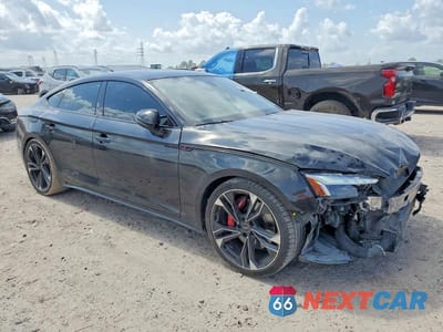 Czwarte zdjęcie samochodu z boku: 2024 AUDI S5 PREMIUM PLUS VIN:WAUC4CF52RA070917 - miniatura