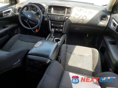 Zdjęcie 8 z 13 samochodu: 2018 NISSAN PATHFINDER S VIN:5N1DR2MN4JC628258 - miniatura