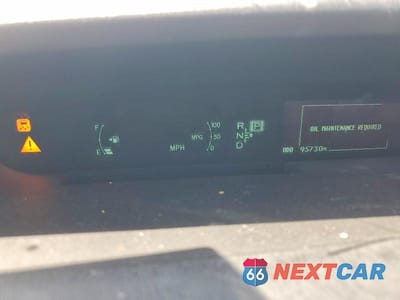 Zdjęcie 9 z 13 samochodu: 2011 TOYOTA PRIUS FOUR VIN:JTDKN3DU3B0257133 - miniatura