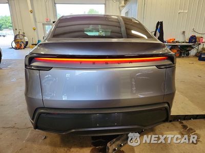 Zdjęcie 6 z 12 samochodu: 2026 TESLA MODEL Y VIN:7SAYGDED2TF585996 - miniatura