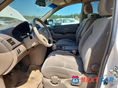 Zdjęcie 7 z 14 samochodu: 2004 TOYOTA SIENNA LE 7 PASSENGER VIN:5TDZA23C64S127540 - miniatura