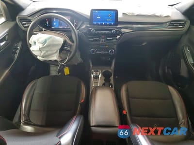 Zdjęcie 8 z 13 samochodu: 2025 FORD ESCAPE ST LINE VIN:1FMCU0MN6SUA09820 - miniatura