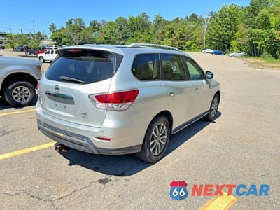 Czwarte zdjęcie samochodu z boku: 2013 NISSAN PATHFINDER S VIN:5N1AR2MM8DC623417 - miniatura