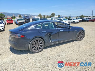 Trzecie zdjęcie samochodu z tyłu: 2016 TESLA MODEL S VIN:5YJSA1E24GF143194 - miniatura