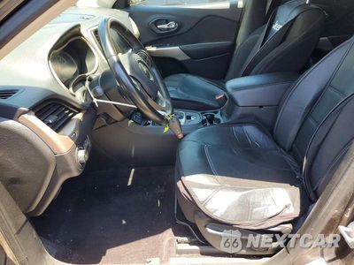 Zdjęcie 7 z 13 samochodu: 2017 JEEP CHEROKEE LATITUDE VIN:1C4PJLCB7HW644291 - miniatura