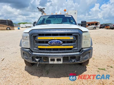 Piąte zdjęcie samochodu w środku: 2015 FORD F550 SUPER DUTY VIN:1FDUF5GT6FED59020 - miniatura