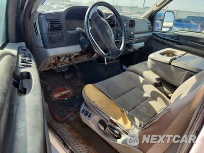 Zdjęcie 8 z 12 samochodu: 2006 FORD F350 SUPER DUTY VIN:1FTWW33P66EB31545 - miniatura
