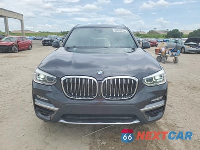 Piąte zdjęcie samochodu w środku: 2019 BMW X3 SDRIVE30I VIN:5UXTR7C50KLF32743 - miniatura