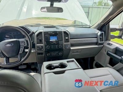 Zdjęcie 9 z 13 samochodu: 2022 FORD F250 SUPER DUTY VIN:1FT8X2BT0NED76712 - miniatura
