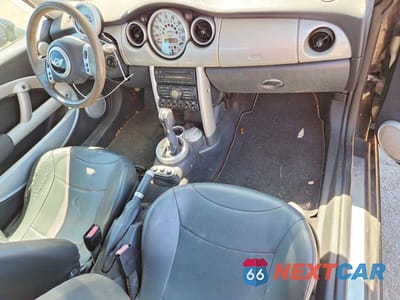 Zdjęcie 8 z 12 samochodu: 2003 MINI COOPER VIN:WMWRC33483TE18548 - miniatura