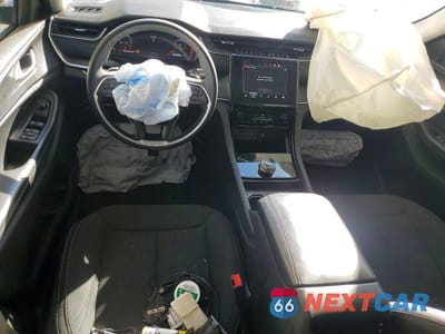 Zdjęcie 8 z 14 samochodu: 2024 JEEP GRAND CHEROKEE L LAREDO VIN:1C4RJKAG4R8918117 - miniatura