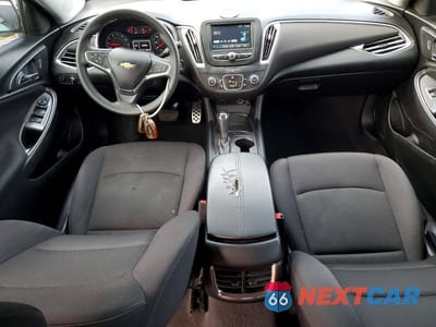 Zdjęcie 8 z 12 samochodu: 2017 CHEVROLET MALIBU LT VIN:1G1ZE5ST0HF204327 - miniatura