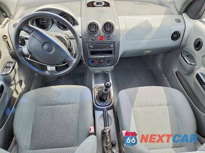 Zdjęcie 8 z 12 samochodu: 2004 CHEVROLET AVEO LS VIN:KL1TJ526X4B156024 - miniatura