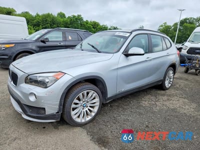 2015 BMW X1 XDRIVE28I WBAVL1C58FVY32527 - główne zdjęcie licytacji z USA - miniatura