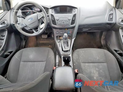 Zdjęcie 8 z 12 samochodu: 2018 FORD FOCUS SE VIN:1FADP3F29JL324223 - miniatura