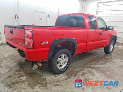 Trzecie zdjęcie samochodu z tyłu: 2003 CHEVROLET SILVERADO K1500 VIN:1GCEK19T63E300426 - miniatura