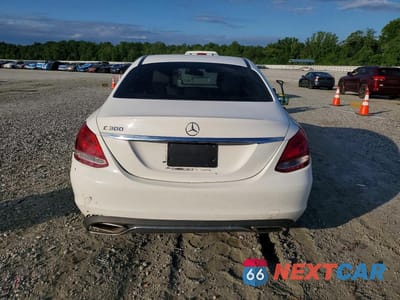 Zdjęcie 6 z 12 samochodu: 2016 MERCEDES-BENZ C 300 VIN:55SWF4JB6GU174732 - miniatura