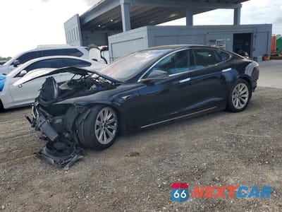2018 TESLA MODEL S 5YJSA1E23JF248719 - główne zdjęcie licytacji z USA - miniatura