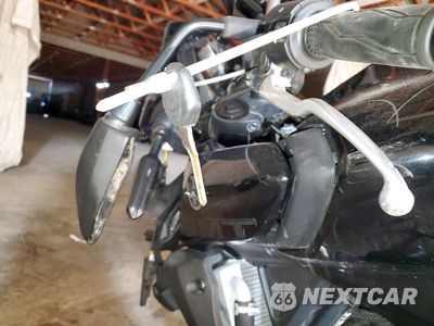 Zdjęcie 8 z 10 samochodu: 2020 YAMAHA MT-03 VIN:MH3RH20Y0LK001953 - miniatura