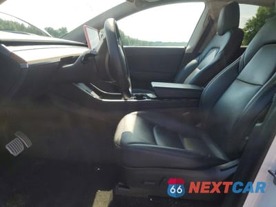Zdjęcie 7 z 12 samochodu: 2020 TESLA MODEL Y VIN:5YJYGDEF6LF037465 - miniatura