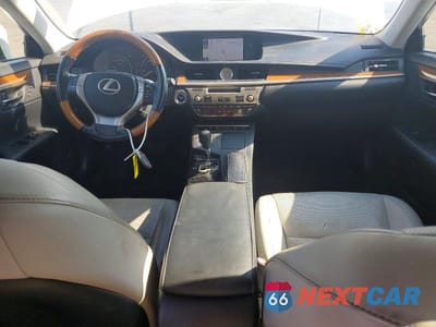 Zdjęcie 8 z 12 samochodu: 2014 LEXUS ES 300H VIN:JTHBW1GG4E2066030 - miniatura