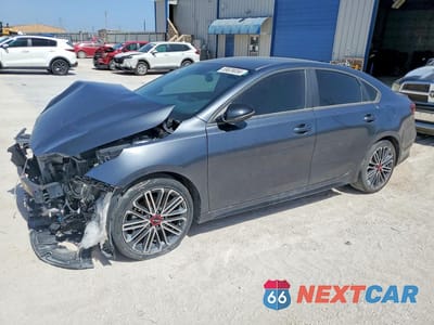 2023 KIA FORTE GT 3KPF44AC3PE574964 - główne zdjęcie licytacji z USA - miniatura