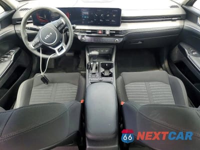 Zdjęcie 8 z 12 samochodu: 2025 KIA K5 LXS VIN:KNAG24J74S5294324 - miniatura
