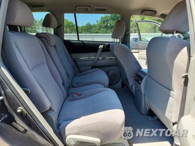 Zdjęcie 11 z 13 samochodu: 2010 TOYOTA HIGHLANDER BASE VIN:JTEBK3EH1A2164443 - miniatura