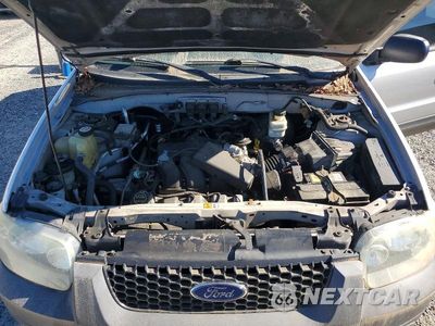 Zdjęcie 12 z 13 samochodu: 2005 FORD ESCAPE XLT VIN:1FMYU93175KA97270 - miniatura