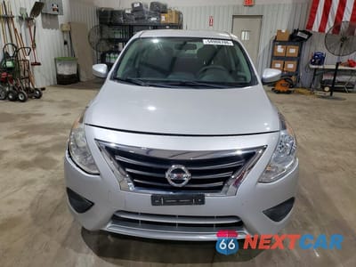 Piąte zdjęcie samochodu w środku: 2019 NISSAN VERSA SV VIN:3N1CN7AP7KL880464 - miniatura