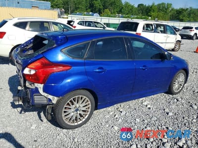 Trzecie zdjęcie samochodu z tyłu: 2014 FORD FOCUS ST VIN:1FADP3L98EL422599 - miniatura