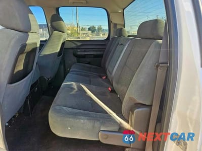 Zdjęcie 6 z 10 samochodu: 2007 GMC NEW SIERRA C1500 VIN:3GTEC13J27G537420 - miniatura