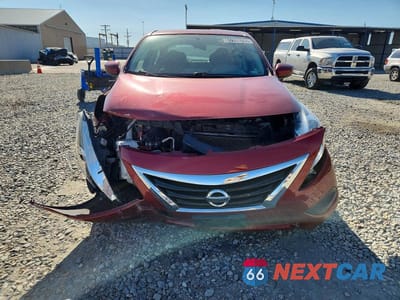Piąte zdjęcie samochodu w środku: 2019 NISSAN VERSA SV VIN:3N1CN7AP1KL840087 - miniatura