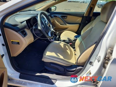 Zdjęcie 7 z 12 samochodu: 2012 HYUNDAI ELANTRA GLS VIN:5NPDH4AE6CH116158 - miniatura