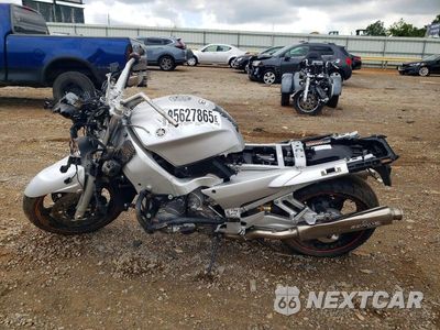 Trzecie zdjęcie samochodu z tyłu: 2003 YAMAHA FJR1300 VIN:JYARP07E33A000363 - miniatura