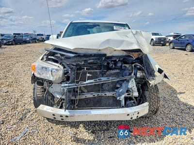 Piąte zdjęcie samochodu w środku: 2013 TOYOTA 4RUNNER SR5 VIN:JTEZU5JR1D5049931 - miniatura
