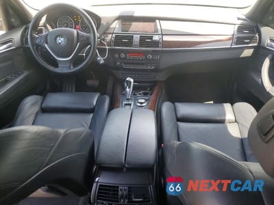 Zdjęcie 8 z 13 samochodu: 2008 BMW X5 4.8I VIN:5UXFE83598L168150 - miniatura