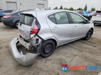 Trzecie zdjęcie samochodu z tyłu: 2015 TOYOTA PRIUS C TWO VIN:JTDKDTB38F1586309 - miniatura