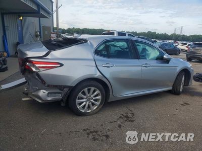 Trzecie zdjęcie samochodu z tyłu: 2019 TOYOTA CAMRY LE VIN:4T1B11HK2KU852858 - miniatura