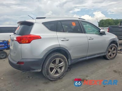 Trzecie zdjęcie samochodu z tyłu: 2015 TOYOTA RAV4 XLE VIN:2T3WFREV7FW177845 - miniatura