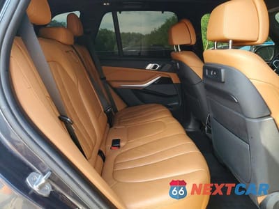 Zdjęcie 10 z 13 samochodu: 2019 BMW X5 XDRIVE50I VIN:5UXJU2C59KLN66296 - miniatura